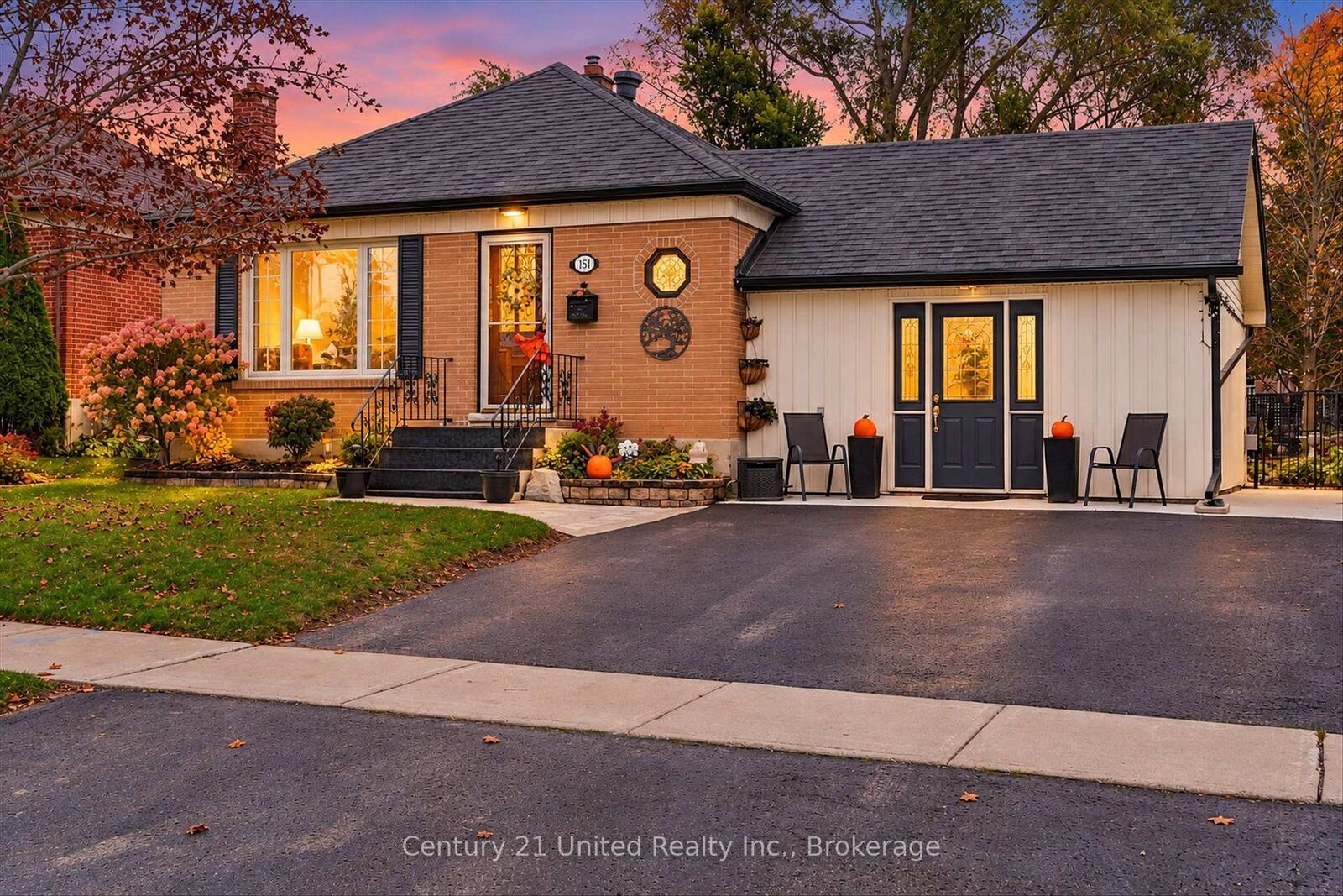 Property Photo:  151 Elizabeth Avenue  ON K9H 5E2 