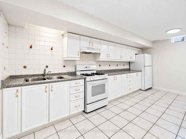 Property Photo:  46 Gianmarco Way Bsmt  ON L6A 3J3 