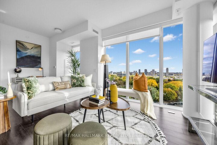 Property Photo:  20 O'Neill Road 1223  ON M3C 0R2 