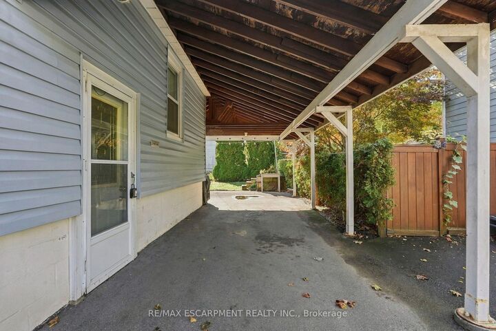 Property Photo:  600 Hager Avenue  ON L7S 1P6 