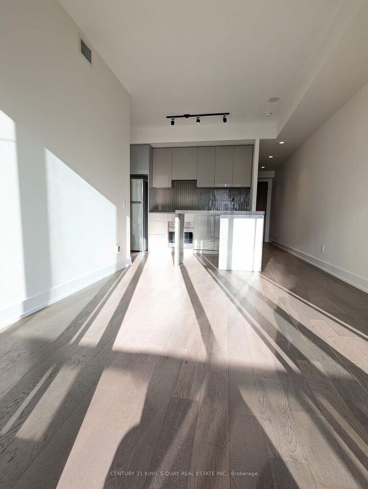 Property Photo:  7 Grenville Street 3012  ON M4Y 0E9 