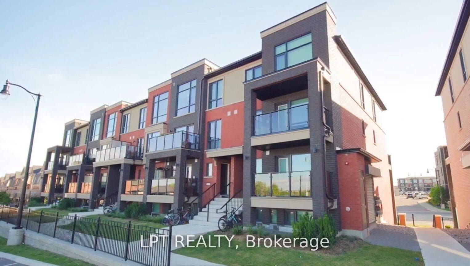 Property Photo:  165 Veterans Drive 24  ON L7A 5L2 