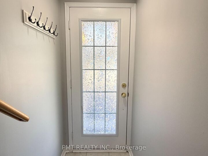 Property Photo:  42 Pinery Trail 93  ON M1B 6K9 