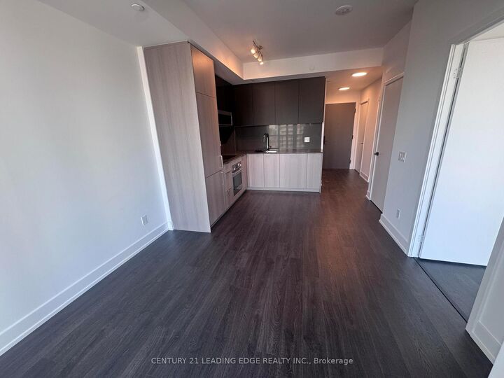 Property Photo:  308 Jarvis Street 2407  ON M5A 2P2 