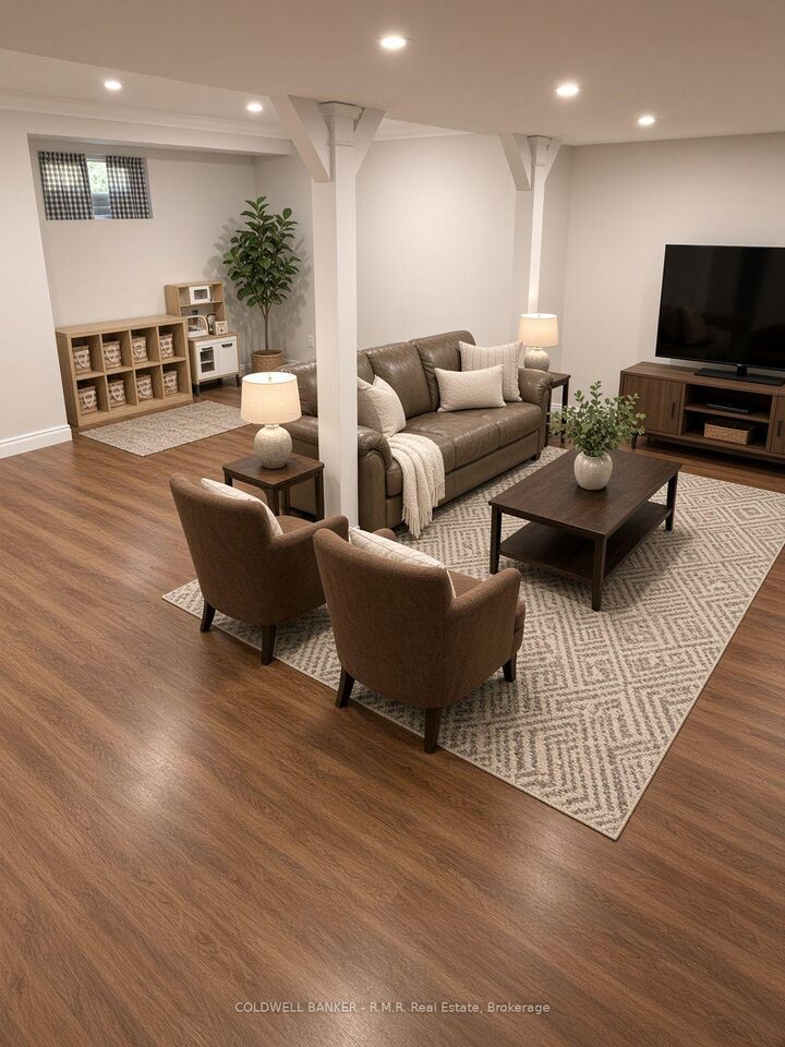 Property Photo:  34 Helen Crescent  ON K0M 2C0 