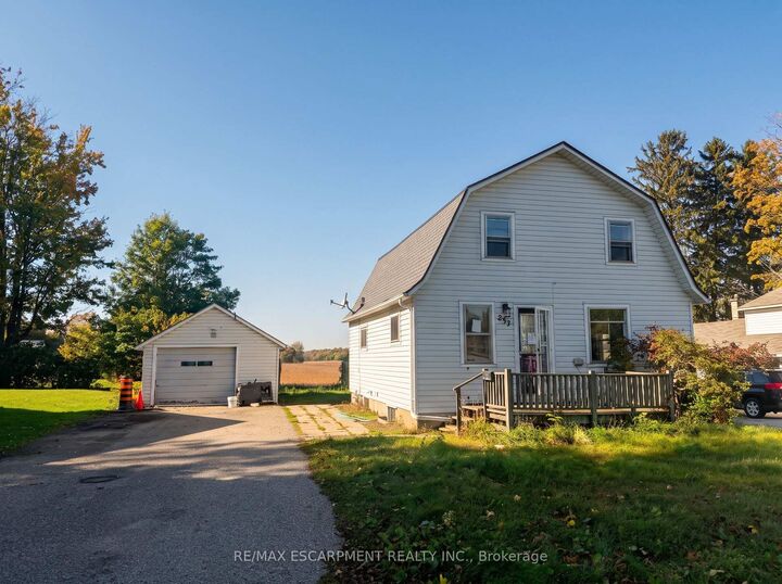 Property Photo:  233 Talbot Street  ON N0J 1E0 