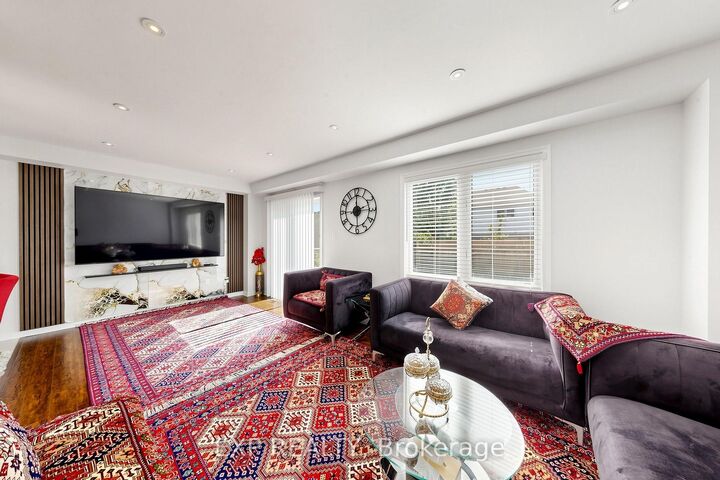 Property Photo:  85 Sidney Rundle Avenue  ON L1C 0N9 