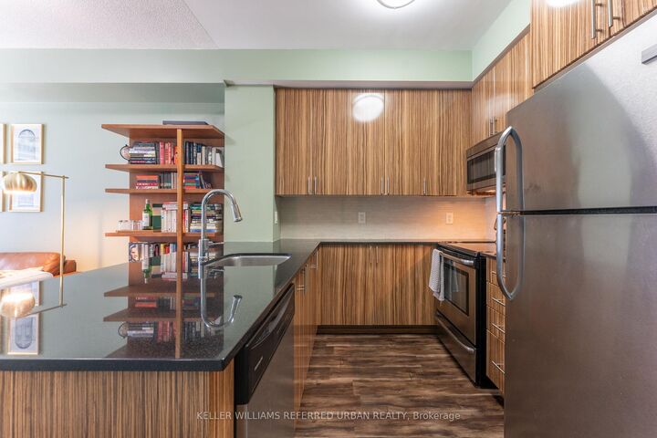 Property Photo:  225 Sackville Street 507  ON M5A 0B9 