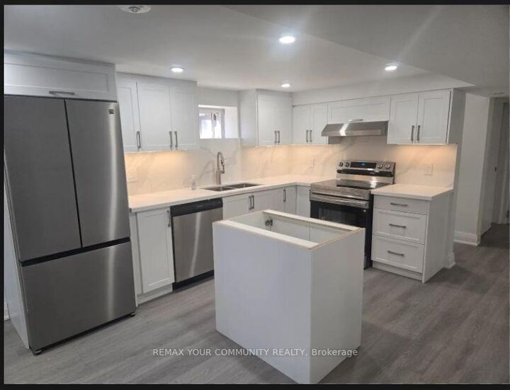 Property Photo:  64 Rockport Crescent  ON L4C 2L6 