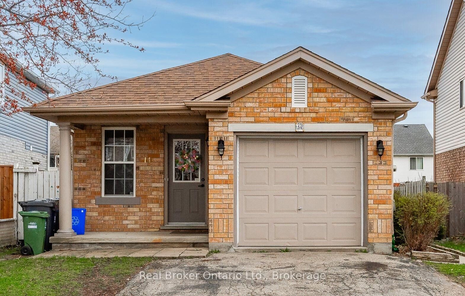 Property Photo: 14 Southcreek Trail B ON N1G 4Y8
