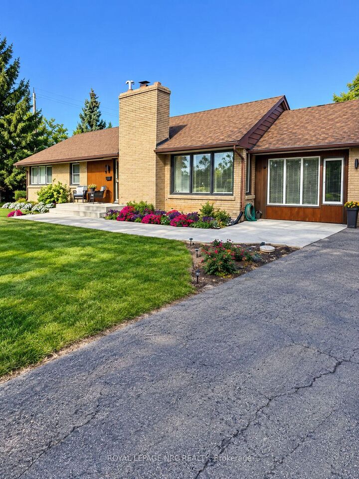 Property Photo:  24 Munro Street  ON L2V 2V8 