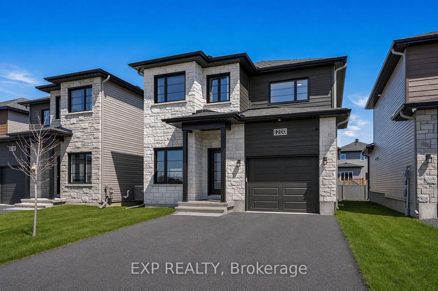 Property Photo:  1200 Montblanc Crescent  ON K0A 1W0 
