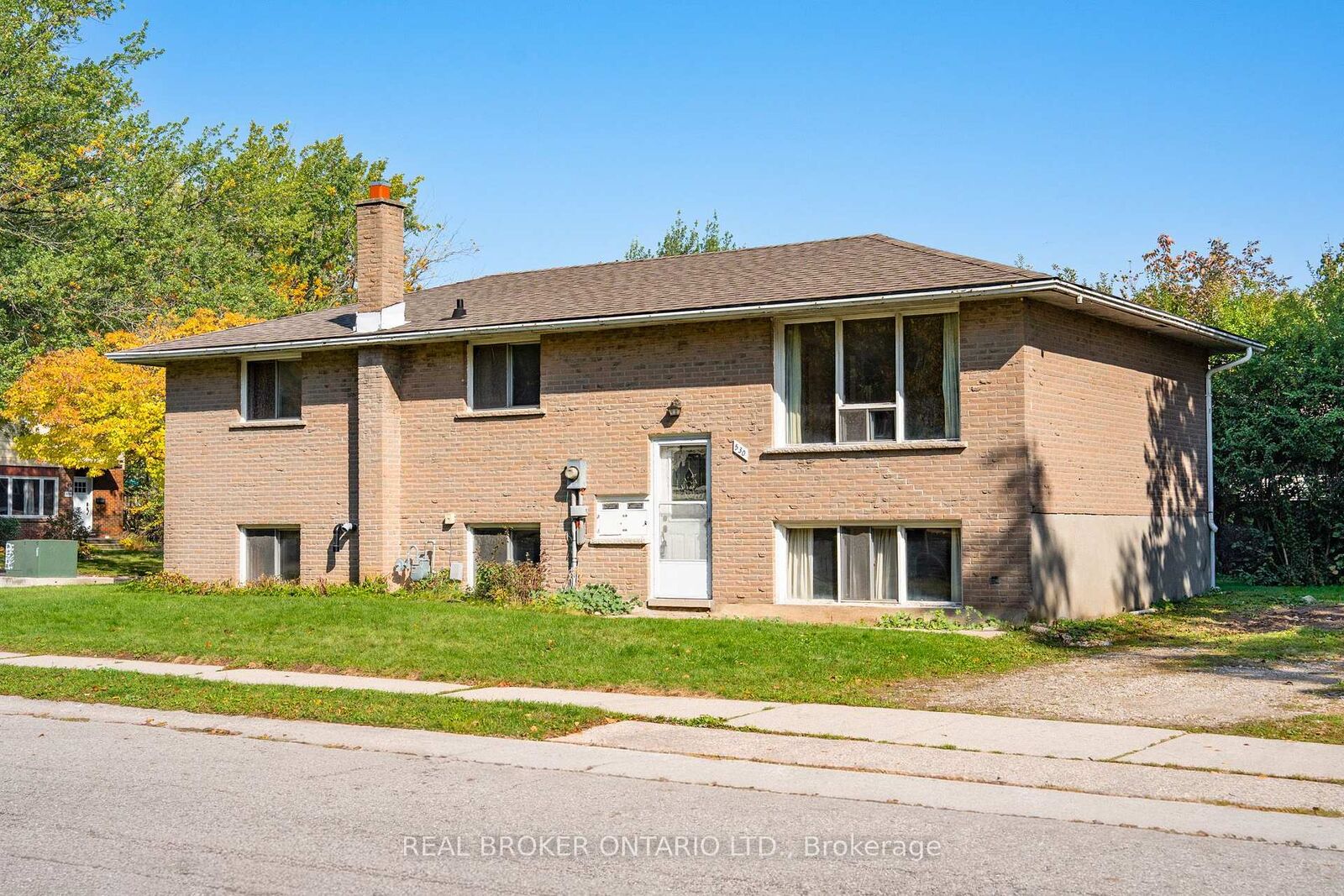 Property Photo:  530 Glen Forrest Boulevard  ON N2L 4J1 