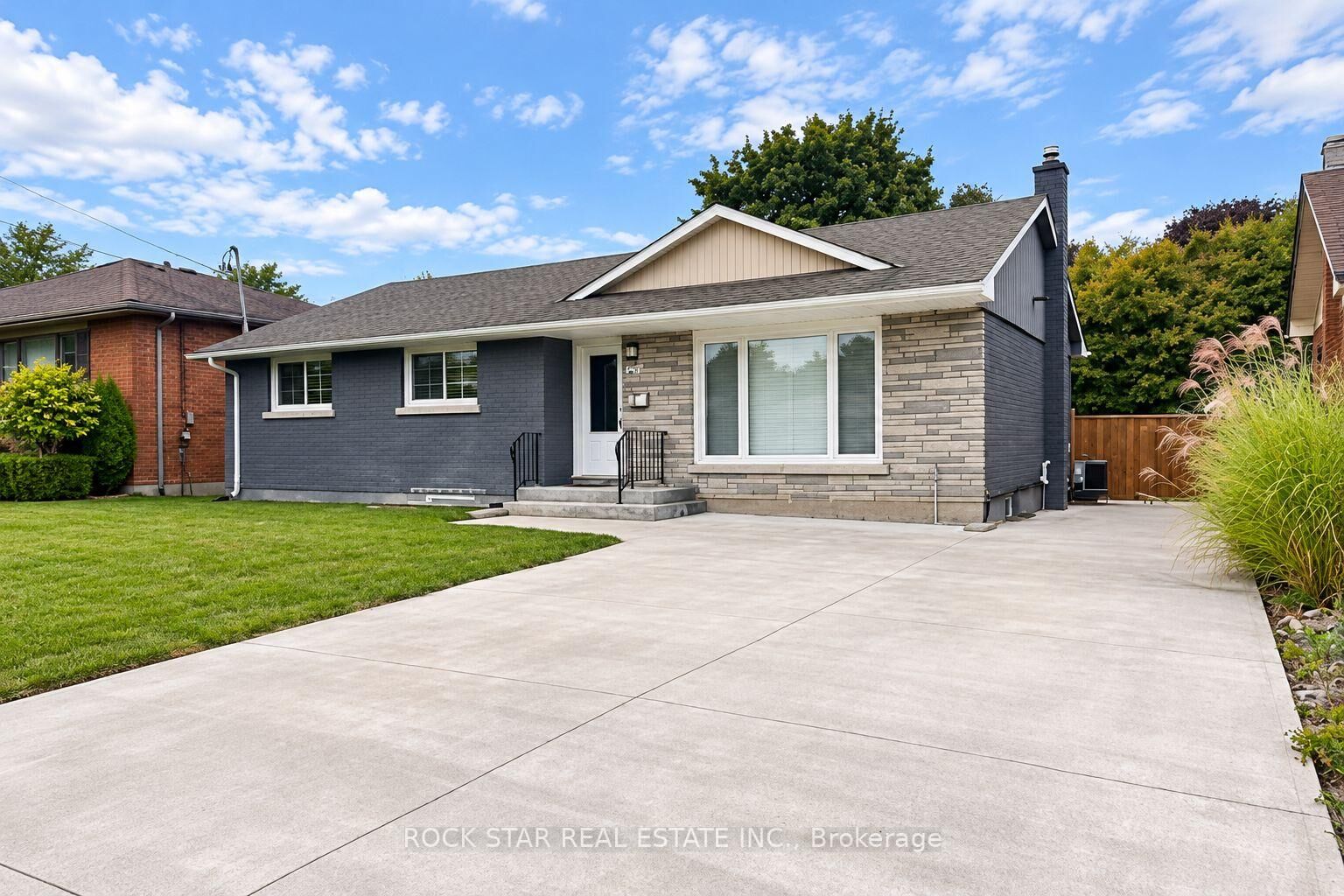 Property Photo:  23 Stanley Street Bsmt  ON L2M 1S5 