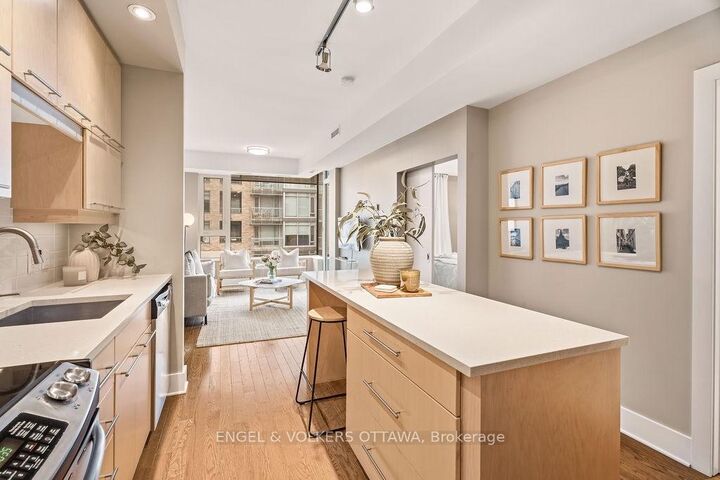 Property Photo:  101 Richmond Road 418  ON K1Z 0A6 