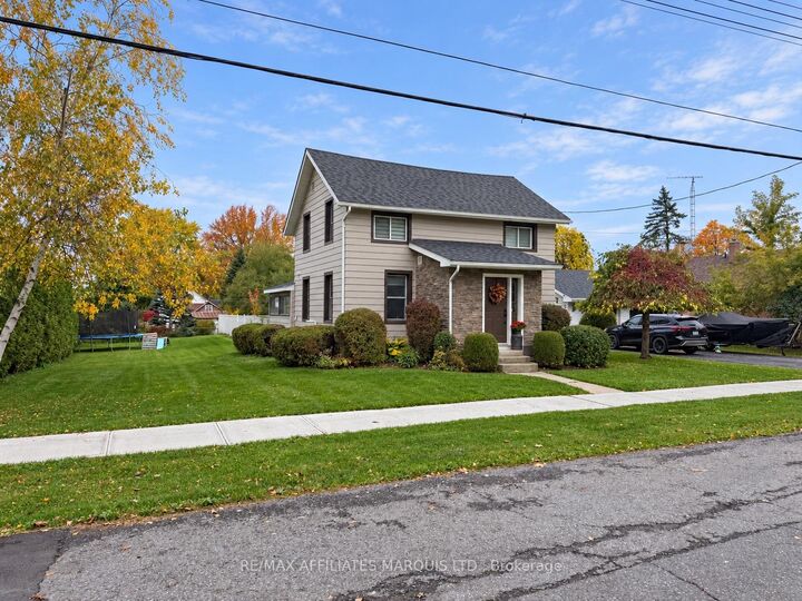 Property Photo:  22 2nd St Street  ON K0C 1X0 