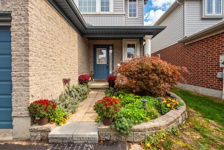 Property Photo:  847 Whetherfield Street  ON N6H 5T7 