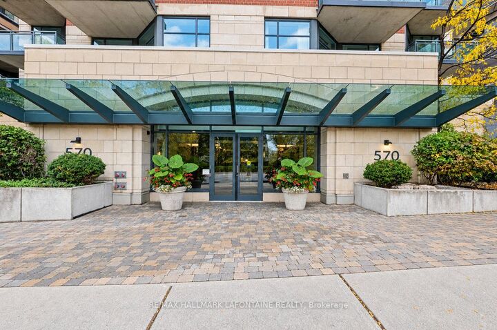 Property Photo:  570 Laurier Avenue W 1606  ON K1R 1C8 