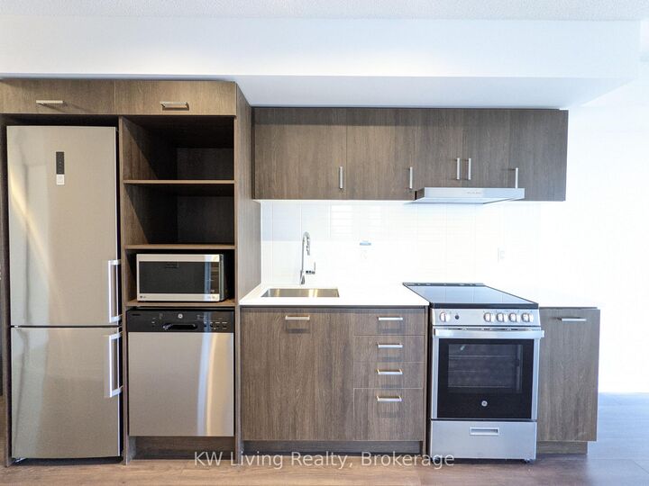 Property Photo:  219 Dundas Street E 2311  ON M5A 0V1 
