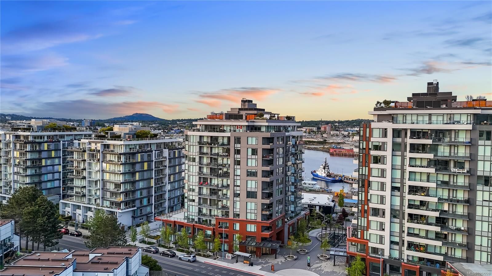 Property Photo:  369 Tyee Rd #908  BC V9A 0B6 