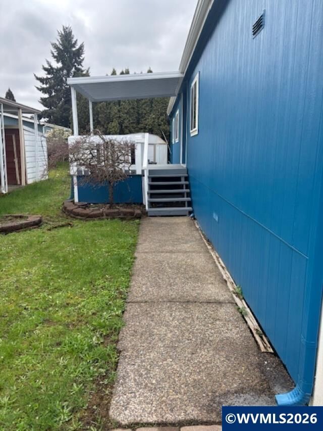 Property Photo: 1400 Candlelight #174 Dr 174 OR 97402