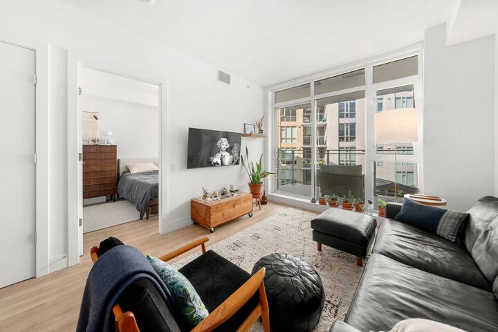 Property Photo: 2385 Emery Court 405 BC V7J 0G1