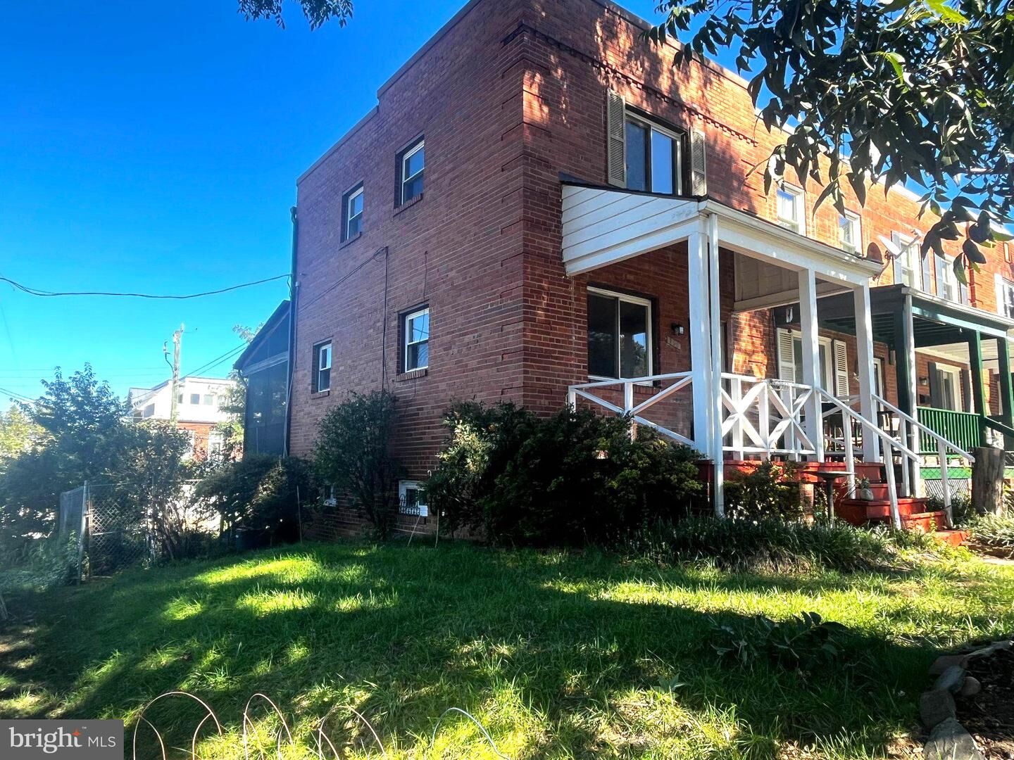 Property Photo:  200 Lynhaven Drive  VA 22305 