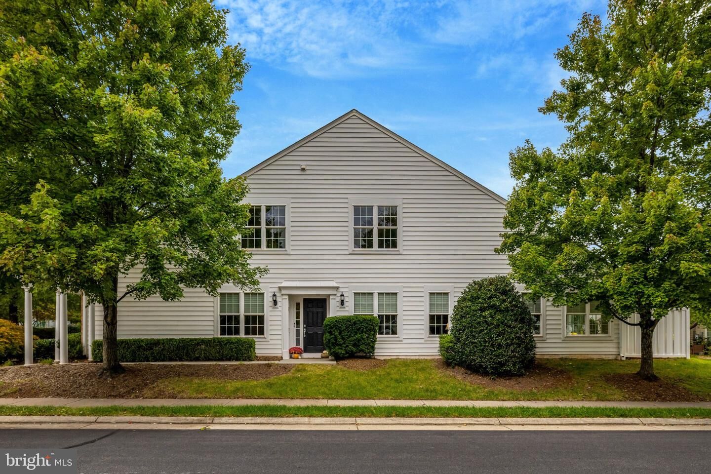 Property Photo: 44426 Sunset Maple Drive VA 20147