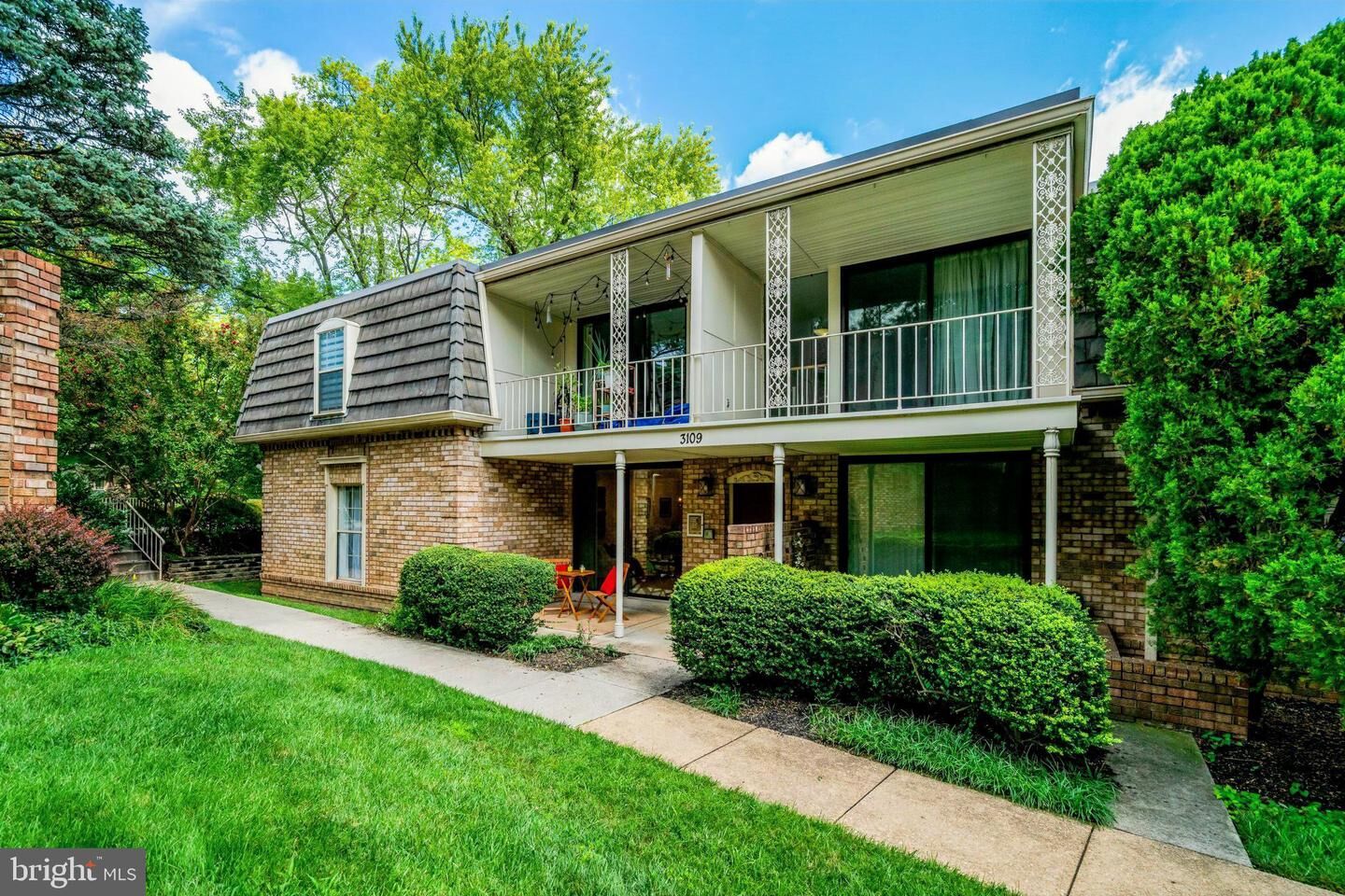 Property Photo:  3109 Patrick Henry Drive 627  VA 22044 