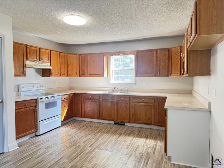 Property Photo: 205 E Church Street GA 31028