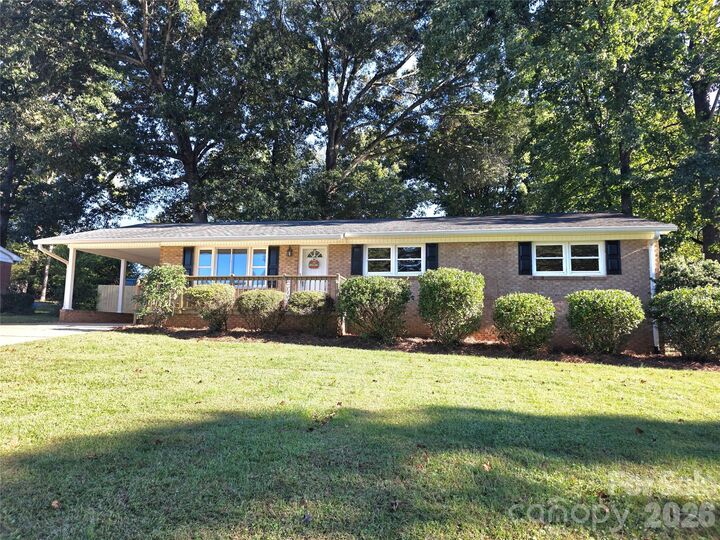 Property Photo:  4240 Dawnwood Drive  NC 28056 