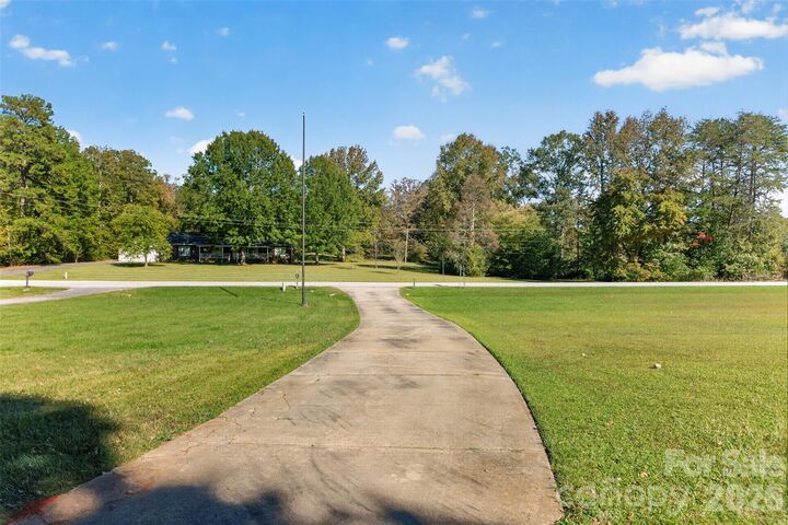 Property Photo:  253 Highway 161 South  SC 29710 