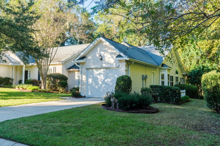 Property Photo: 9124 Woodcreek Court SC 29406