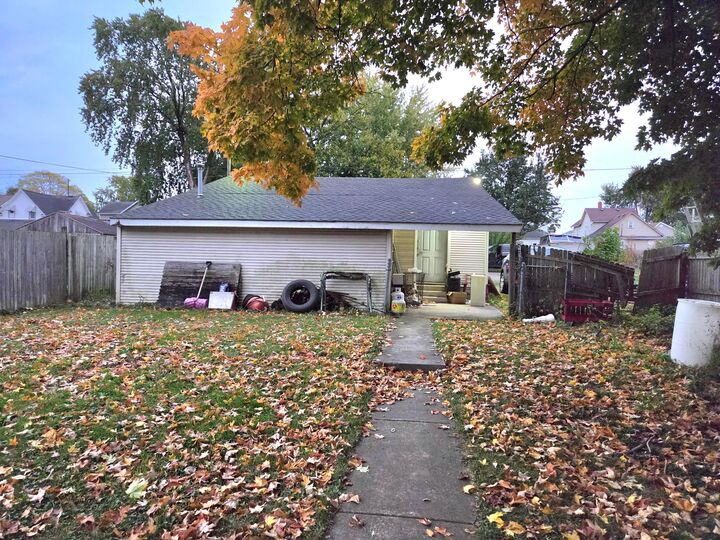 Property Photo:  362 Commercial Street  OH 43302 