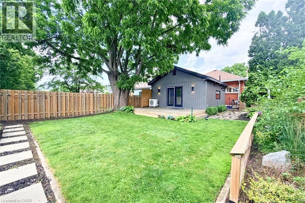 Property Photo:  42 Strathcona Avenue  ON N3S 1T5 