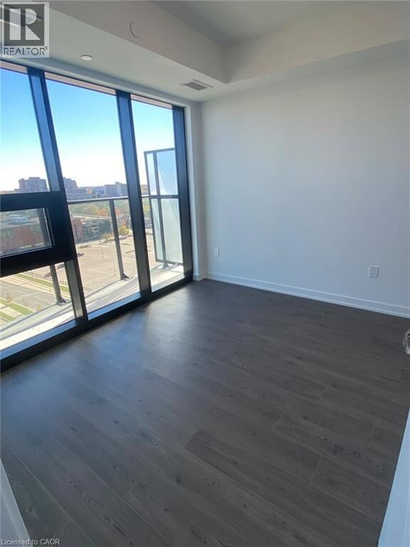Property Photo:  30 Francis Street South 1207  ON N2G 0B5 