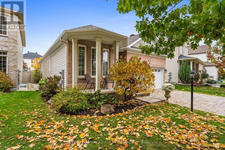 Property Photo:  938 Rossburn Crescent  ON K2J 0Y5 