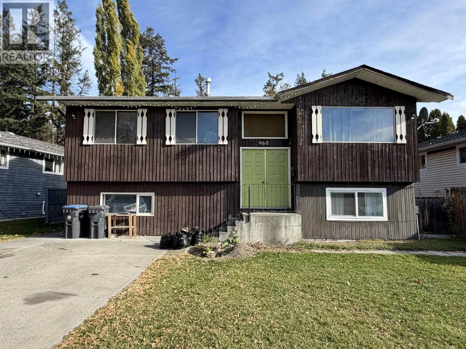 Property Photo:  960 Second Avenue  BC V2G 4C5 