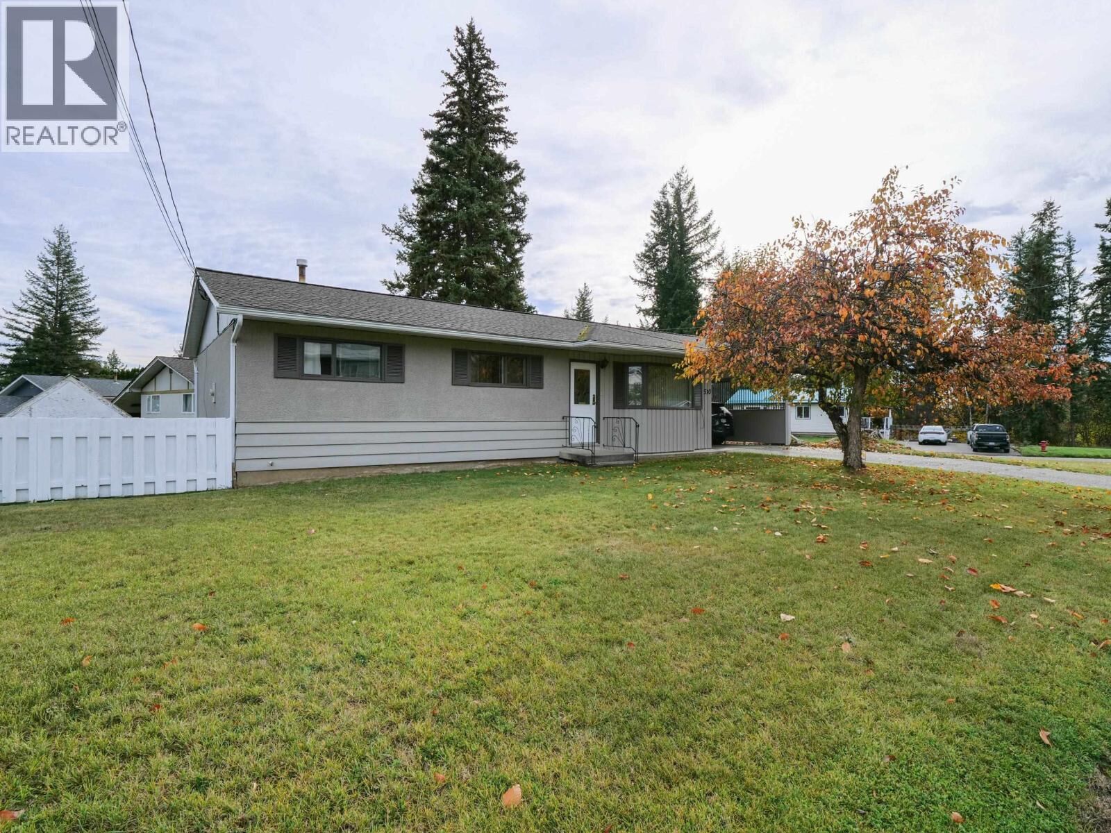 Property Photo:  510 Pinchbeck Street  BC V2J 1N5 