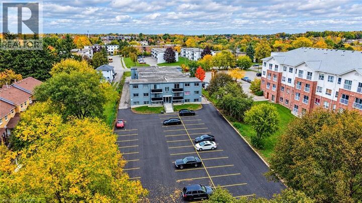 Property Photo:  82 Elgin Street South 24  ON N1R 5G5 