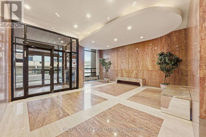Property Photo:  475 Laurier Avenue West 606  ON K1R 7X1 