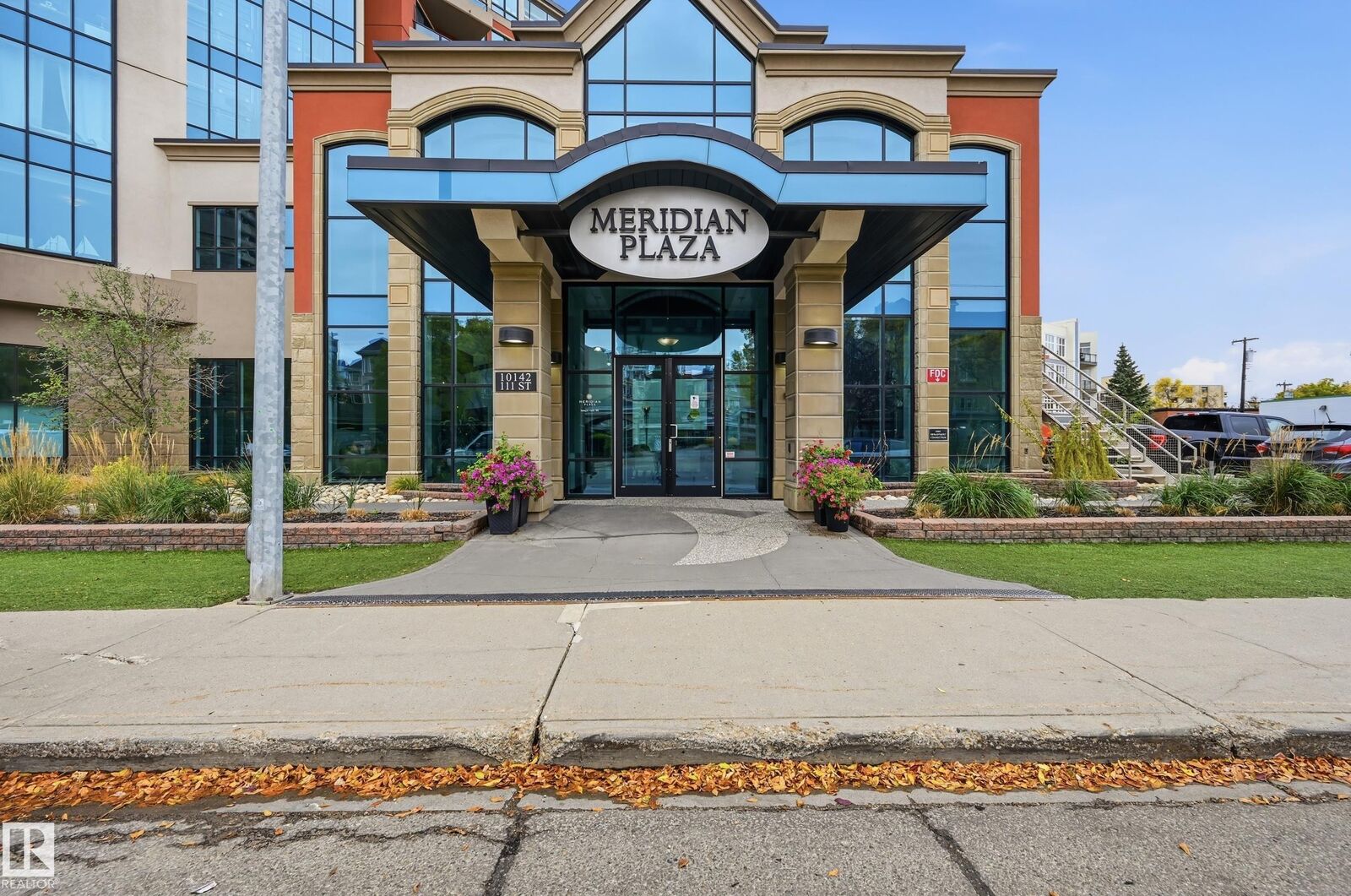 Property Photo:  10142 111 Street NW 909  AB T5K 1K6 