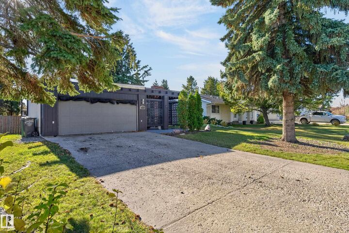 Property Photo:  5773 Garden Meadows Drive  AB T9A 2K3 