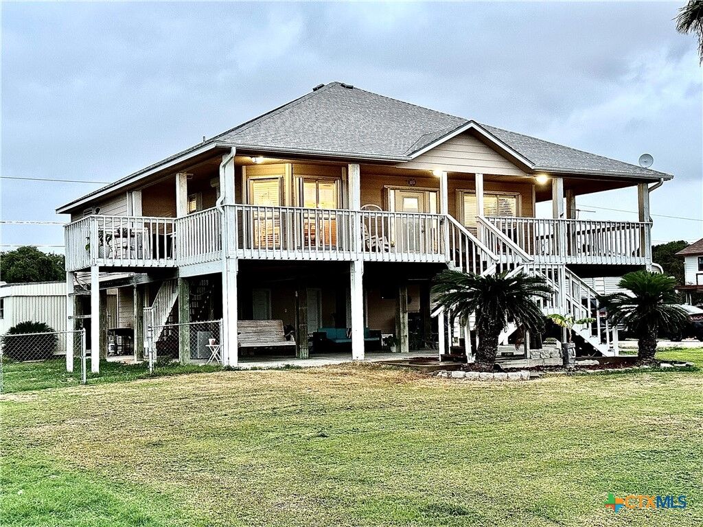Property Photo:  2507 W Bayshore Drive  TX 77465 