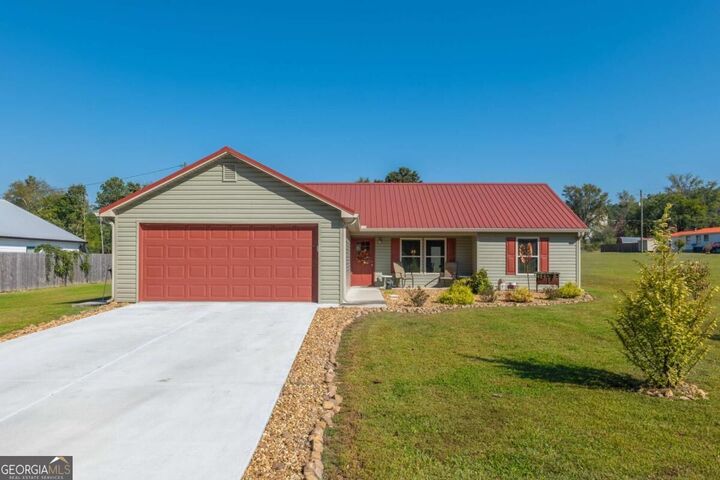 Property Photo: 124 Kelly Drive NE GA 30184