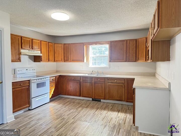 Property Photo: 205 E Church Street GA 31028