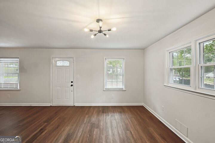 Property Photo:  1410 Graymont Drive SW  GA 30310 