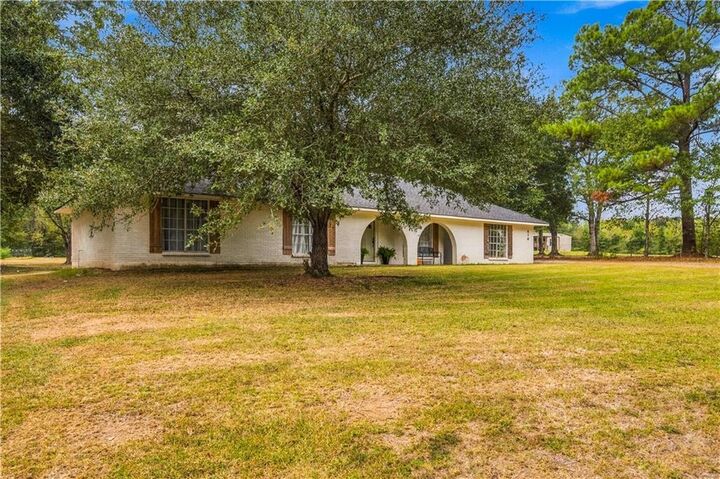 Property Photo:  616 Hwy 114  LA 71341 