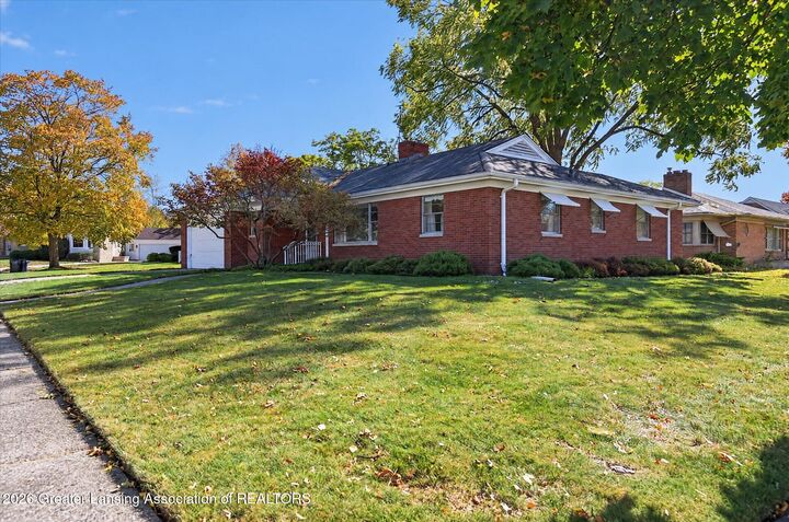 Property Photo:  1735 Abington Place  MI 48910 