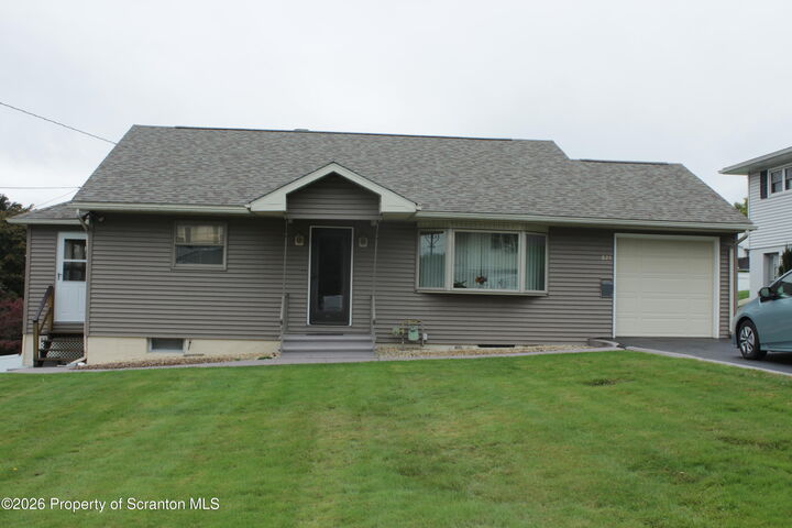 Property Photo:  825 Scott Road  PA 18519 